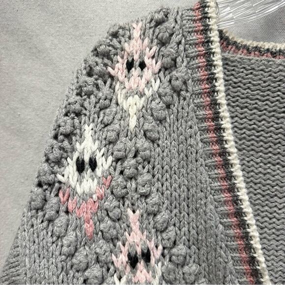 Koret cottagecore gray knit pom pom semi cropped cardigan sweater Size Petite - Picture 4 of 16